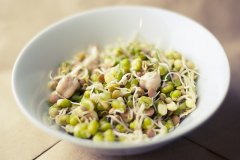 云南3批次芽菜分歧格，检出4-氯苯氧乙酸钠