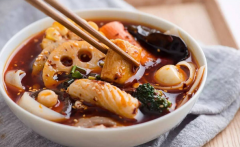 着名麻辣烫呈现食物宁静题目,若何保证吃的宁静?